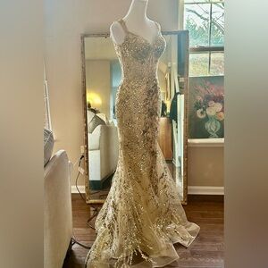 Sherri Hill Gold Sequin Gown Dress with Slit size 4